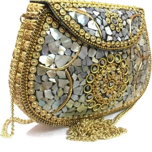 Silver and gold color metal clutch decorated with mother of pearl - Picture 2 of 5